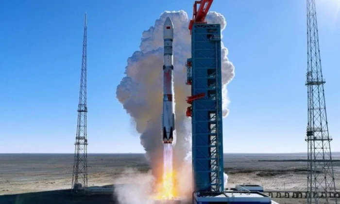 Китайская ракета «Чжуцюэ-3» впервые взлетела, но не вернулась
